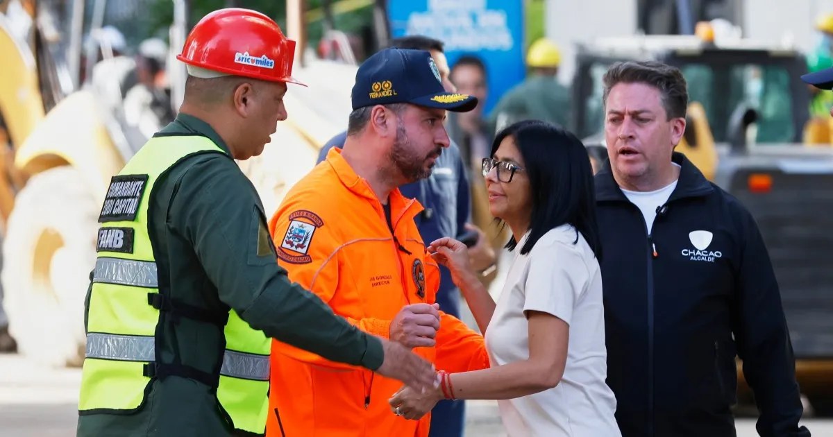 Venezuela buries its dead as the Rodriguez government struggles to respond